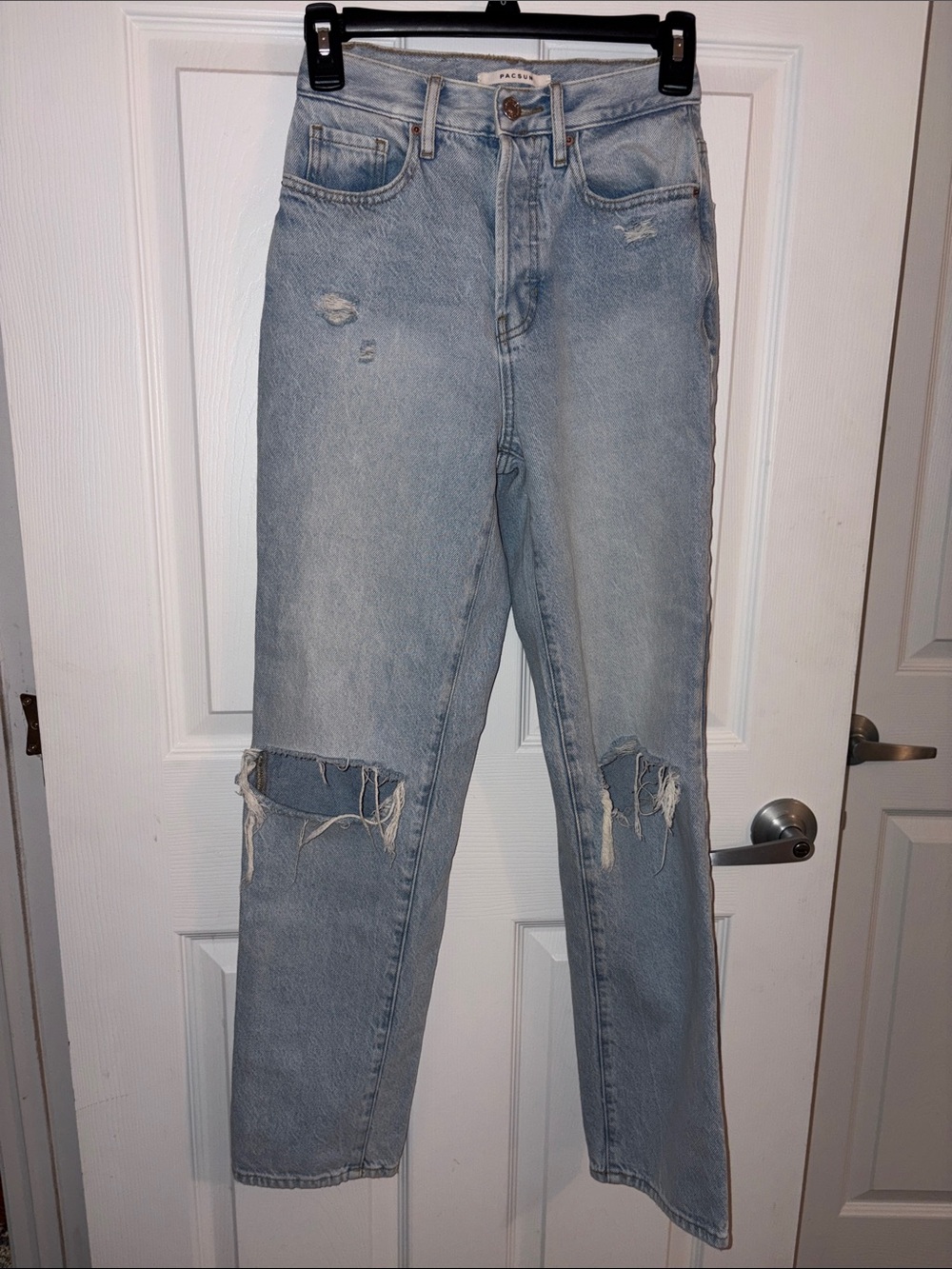 PacSun Light Blue Distressed Dad Straight Leg Jeans Size 24